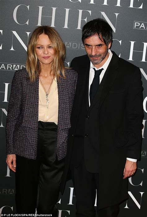 is Vanessa Paradis married